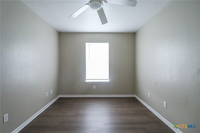 Building Photo - 807 Leifester Cir