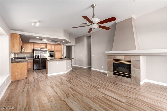 Building Photo - 9424 Cloudcroft Ave