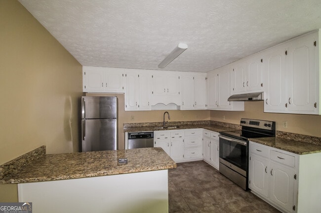 Building Photo - 225 Hollis Cir