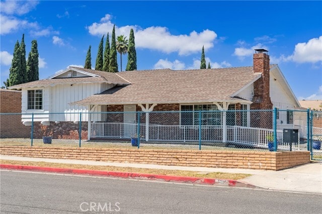 Building Photo - 1345 S Jellick Ave