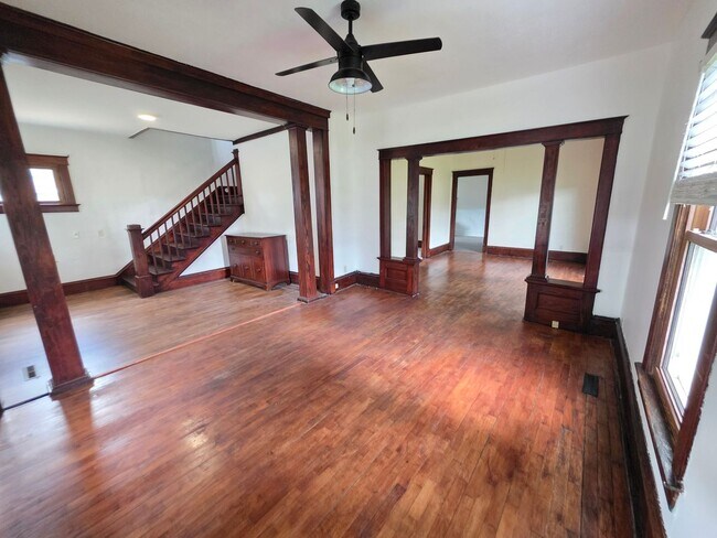 Building Photo - 4 Bed 2 Bath Single Family Home in Wisconsin Rapids
