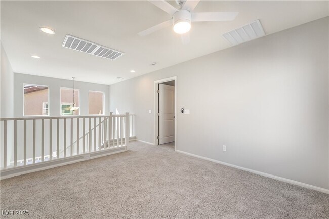 Building Photo - 8923 W Pebble Rd