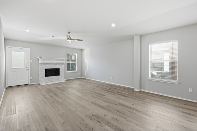 Building Photo - 4528 Sleepy Meadows Dr