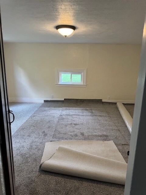 Building Photo - 9411 Addison Rd