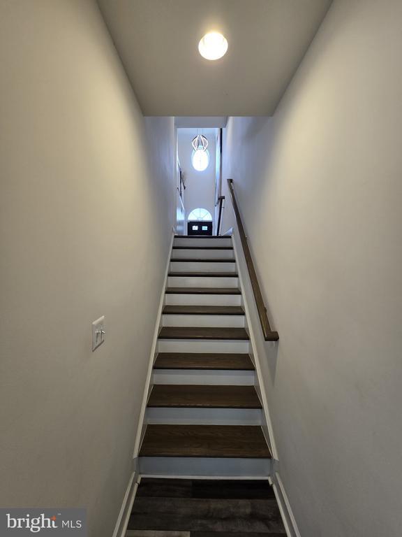 Primary Photo - 2842 Golden Gate Ct