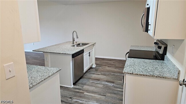 Building Photo - 9028 Aegean Cir