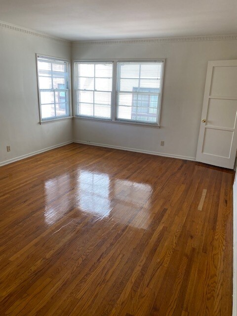 Building Photo - 8425 Blackburn Ave