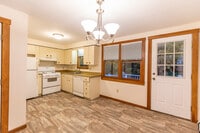 Kitchen - 37 Hollis St