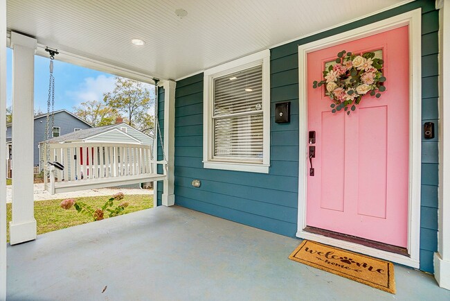 Building Photo - Beautiful Remodeled  Home in Historic Wilm...