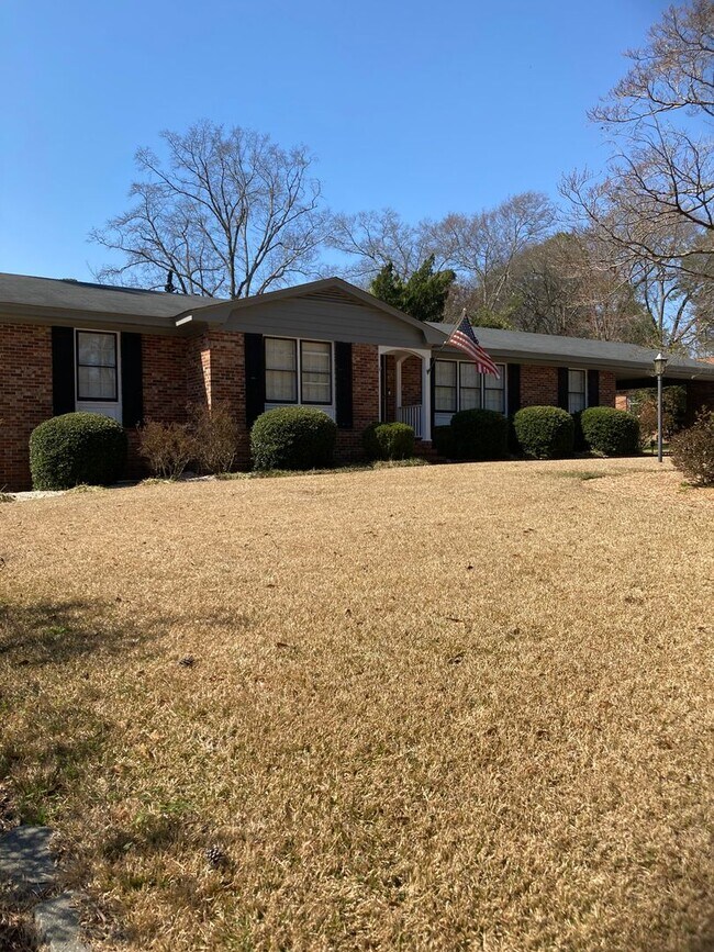 Montclair 3Bed 2Bth Ranch Now Available Fo... 3322 Crane Ferry Rd