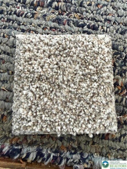 Building Photo - 505 E Main St