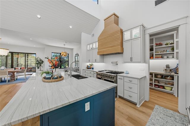 Building Photo - 8701 Zebra Crossing