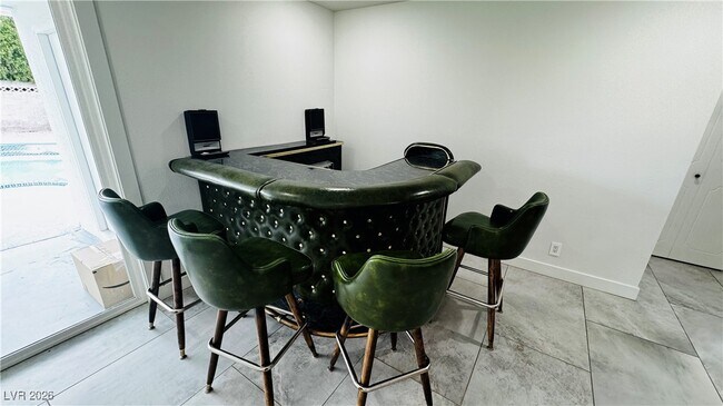 Building Photo - 2905 Mason Ave