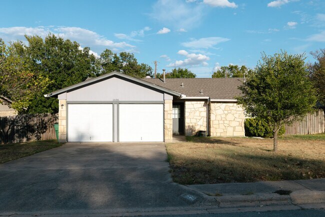 Building Photo - 1606 Gatlinburg Dr