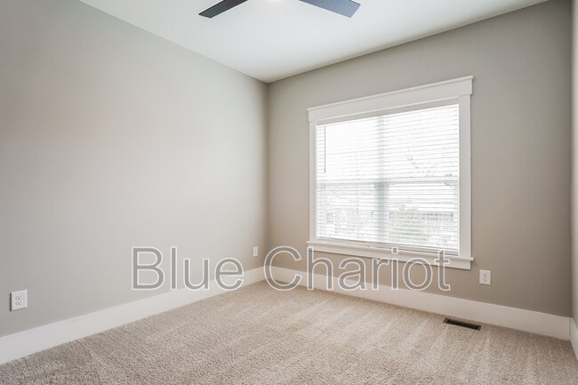 Building Photo - 1312 N Alston Ave