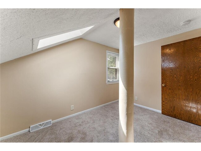 Building Photo - 5317 Abbott Ave S