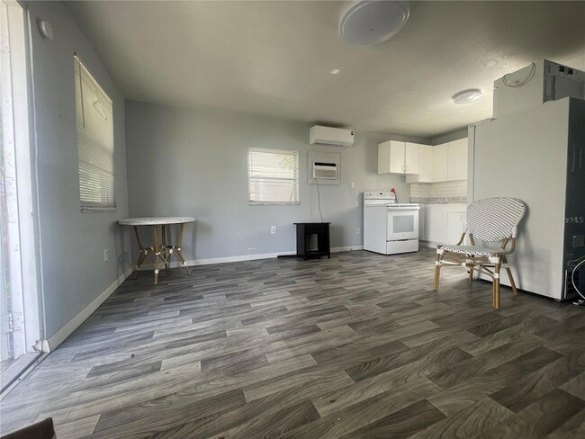 Building Photo - 5475 42nd St N