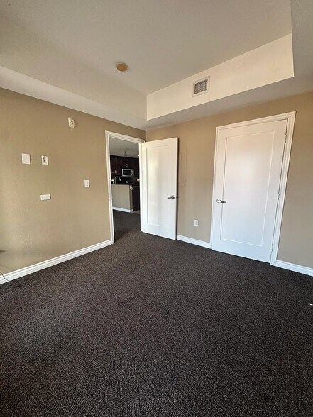 Building Photo - 875 G St