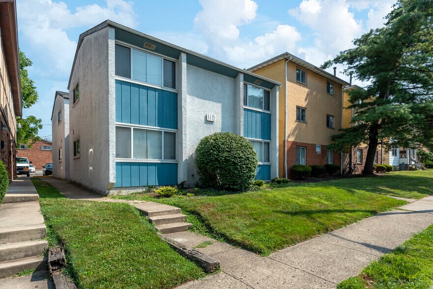 Building Photo - 110 W Norwich Ave