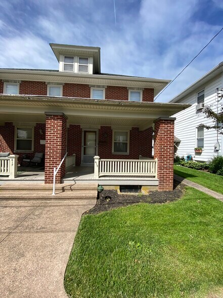 Building Photo - 415 S Lincoln St