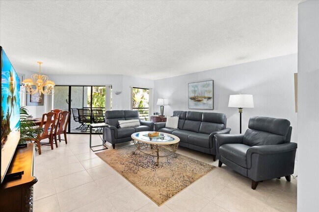 Building Photo - 5851 Camino Del Sol