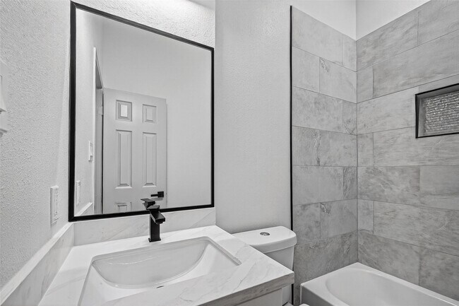 Building Photo - 1522 New Cedars Dr