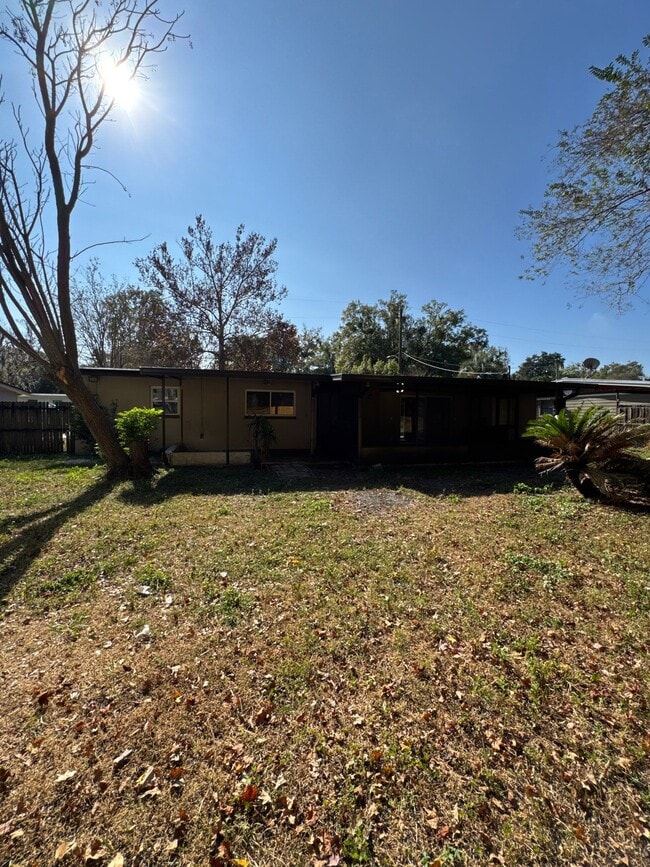 Building Photo - 8103 Joffre Dr