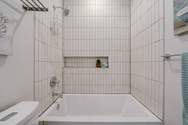 Building Photo - 30 Florida Ave NW