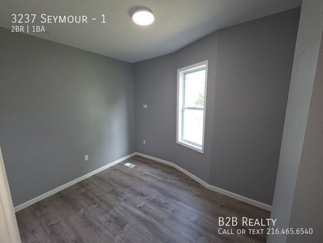 Building Photo - 3237 Seymour-1