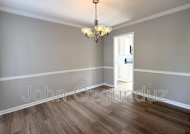 Building Photo - 804 Falling Wind Ct