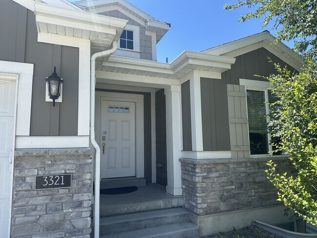 Building Photo - 3321 W 1690 N