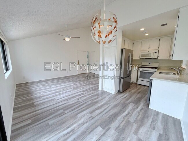 Building Photo - 18146 American Beauty Dr