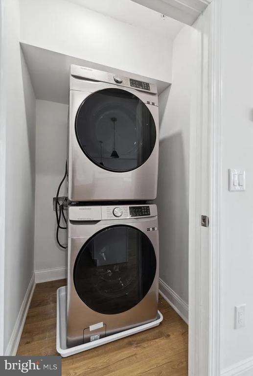 Building Photo - 673 N Preston St