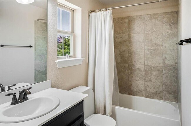 Building Photo - 5809 Viejo Dr