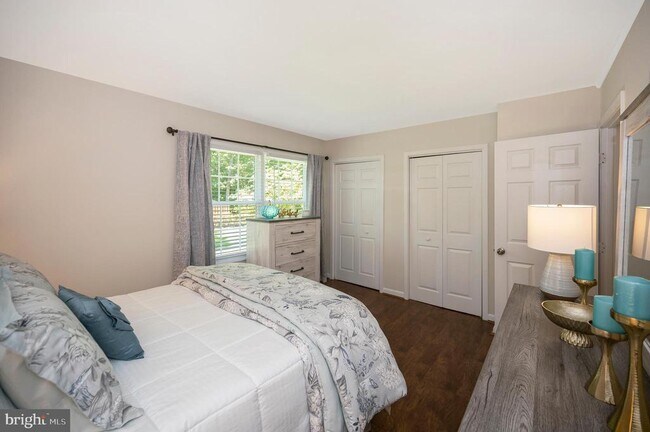 Building Photo - 206 Pleasants Dr
