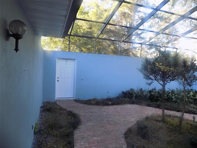 Building Photo - 408 Sassafras Ln