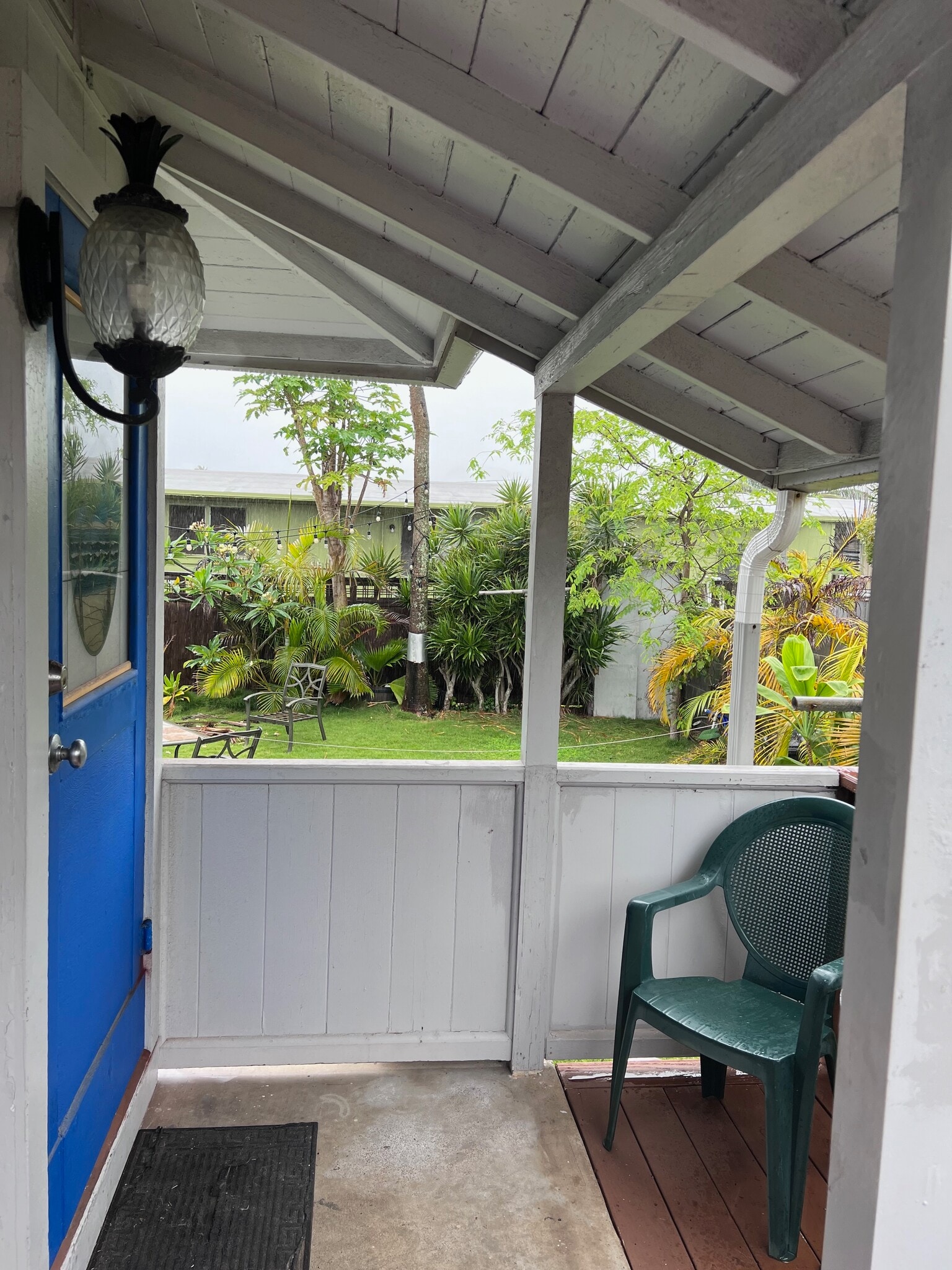 Building Photo - 324B Kalama St