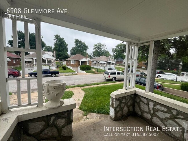 Building Photo - 6908 Glenmore Ave