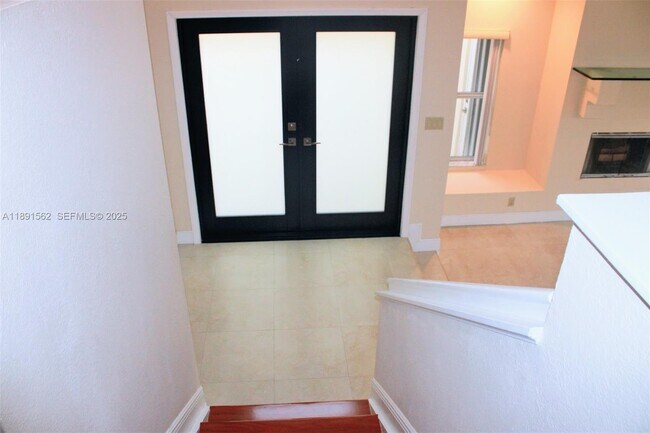 Building Photo - 11151 Minneapolis Dr