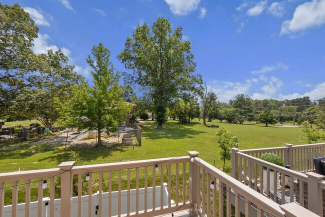 Building Photo - 6923 Gladebrook Rd