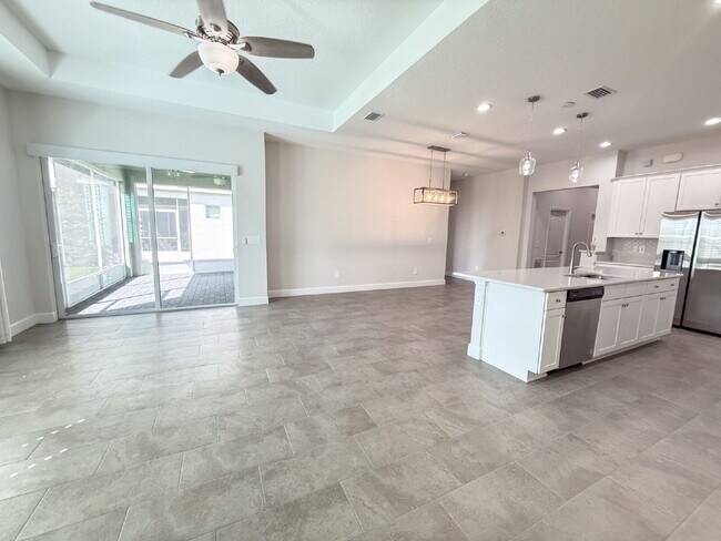 Building Photo - Elegant  2 bed, 2 bath Villa in BridgeWater Landing 55+ community – Maintenance-Free Living at It...