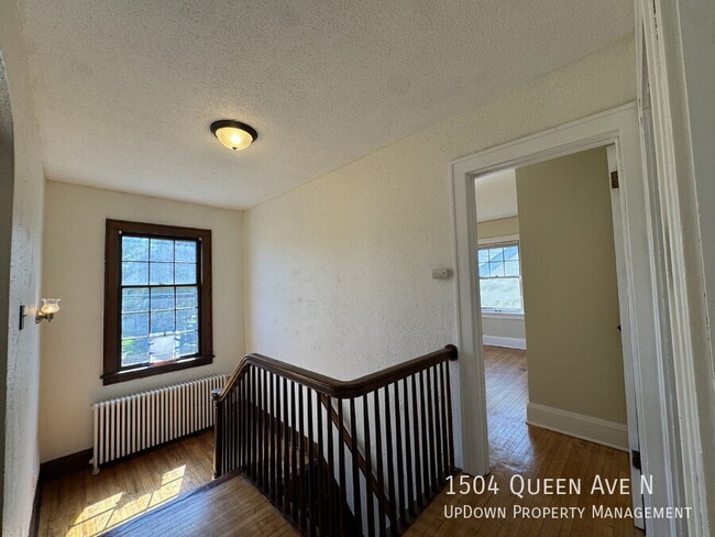 Building Photo - 1504 Queen Ave N