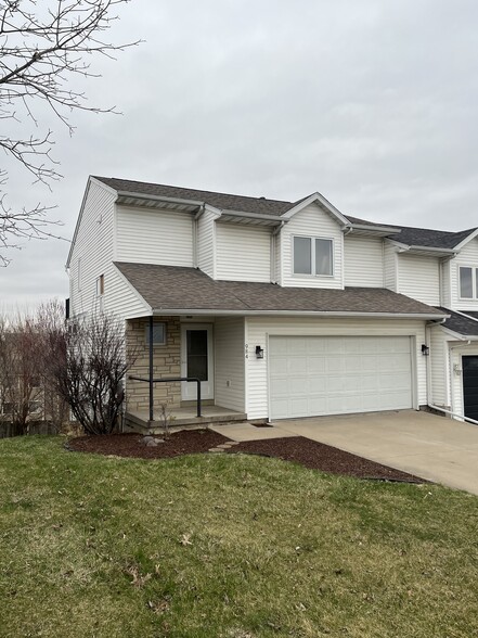 Building Photo - 984 22nd Ave