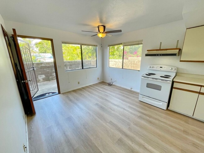 Building Photo - South Kihei 2 Bedroom / 1 Bathroom Unfurnished downstairs unit  - Peekaboo Ocean View