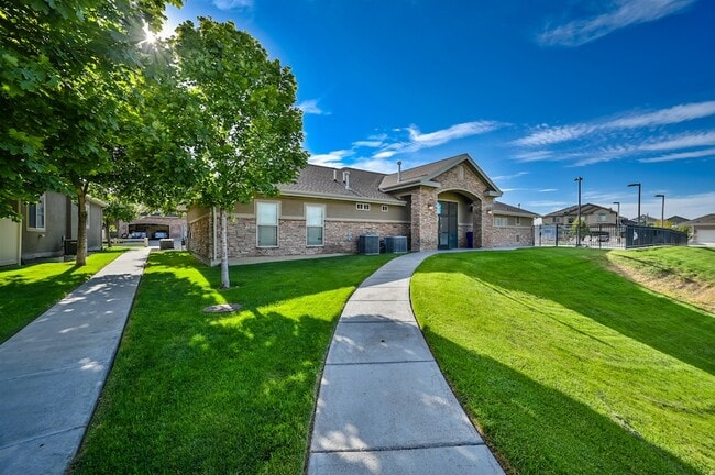 Building Photo - 13645 Mt Cortina Way