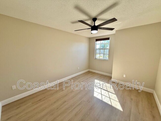 Building Photo - 8731 Huntfield St