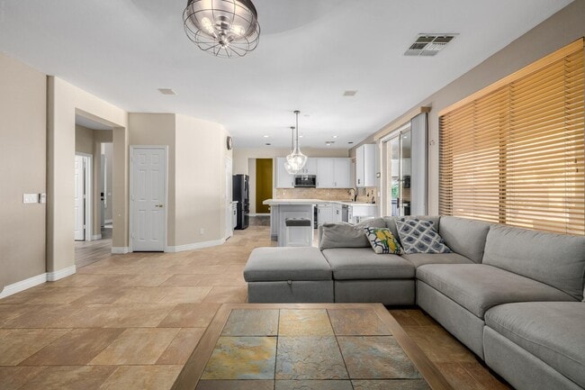 Building Photo - 7740 E Phantom Way