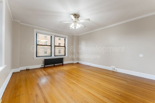 Building Photo - 1765 E 55th St