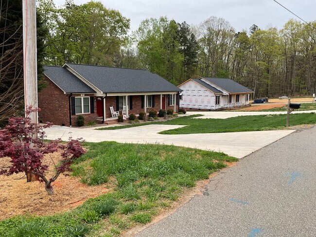 Building Photo - 1287 Janice Rd