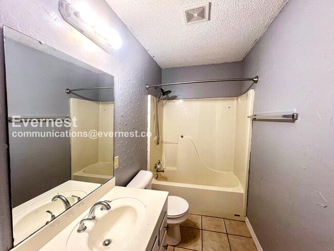 Building Photo - 6 Joel Ln